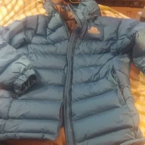 Mountain equipment hooded jacket s